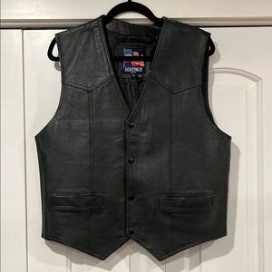 U.S.A.‎ Classic Black Leather Vest Timeless Biker Style medium